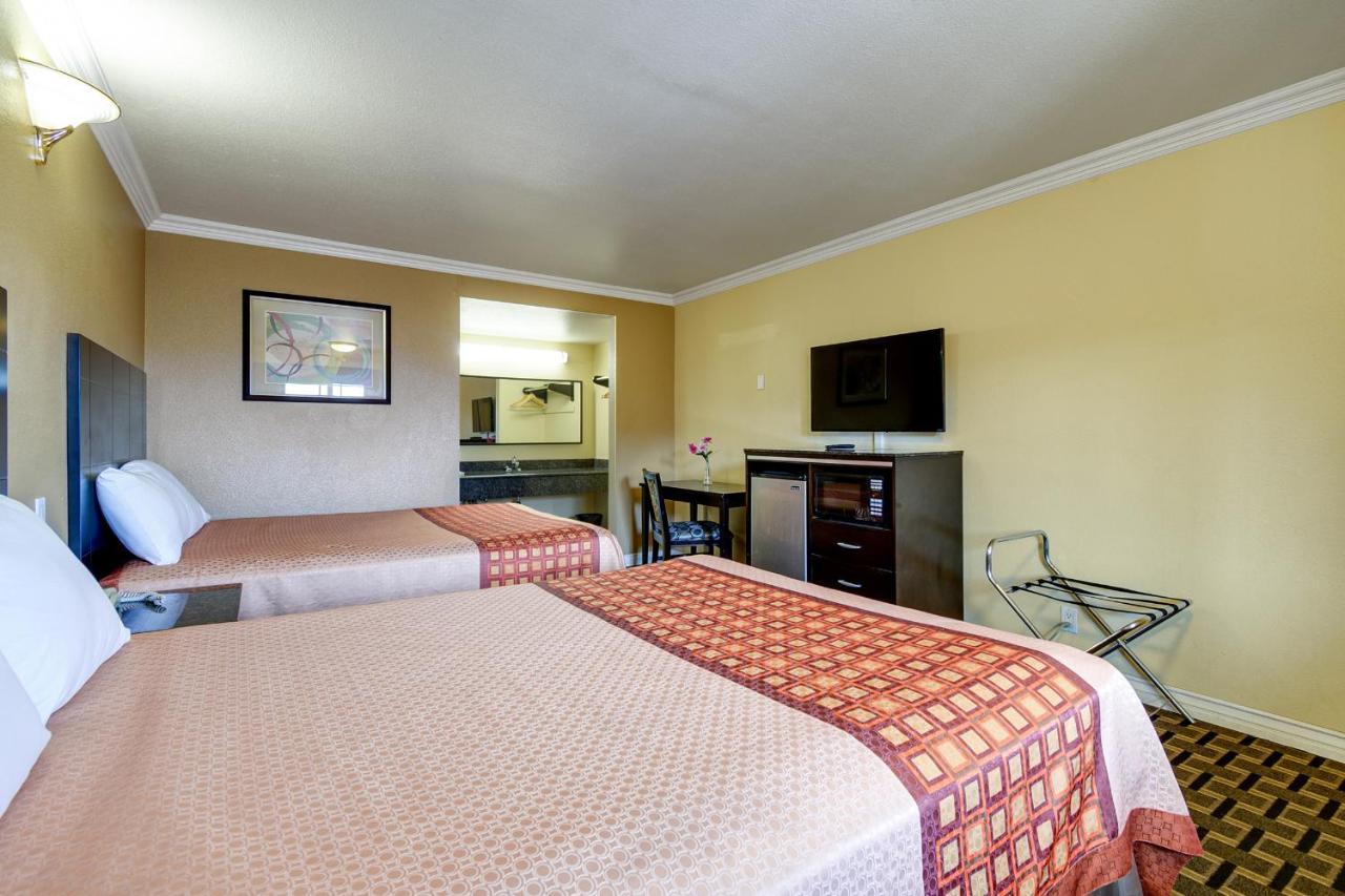 Hacienda Inn La Puente Kültér fotó