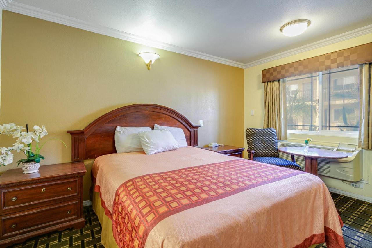 Hacienda Inn La Puente Kültér fotó